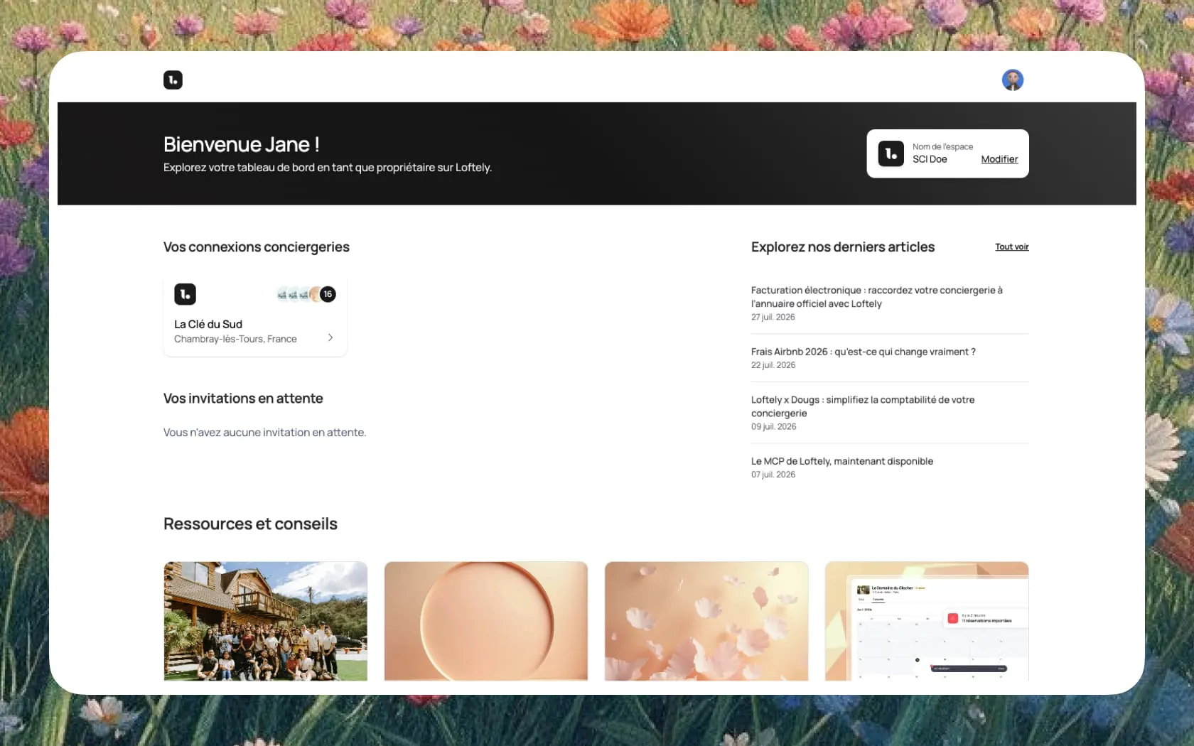 L’accueil d’un espace propriétaire sur Loftely : le message de bienvenue, le nom de l’espace, la conciergerie à laquelle le propriétaire est rattaché, ses invitations en attente, et les derniers articles publiés.
