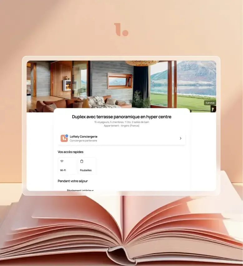 Un livret d’accueil Loftely affiché sur une tablette, posée sur un livre ouvert